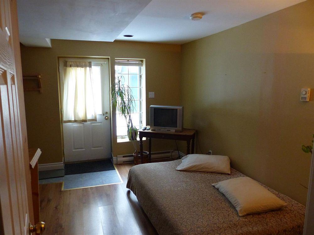 Gite Le Roupillon B&B Mont-Tremblant Exterior foto