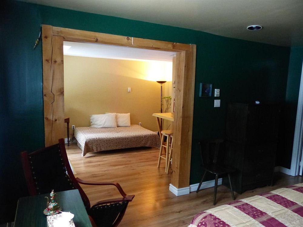 Gite Le Roupillon B&B Mont-Tremblant Exterior foto